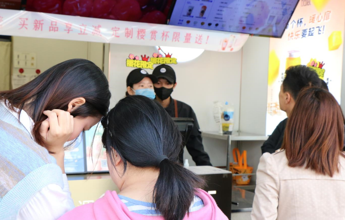 亚游集团ag8茶饮：奶茶加盟市场火热，为什么有些人却无法加入